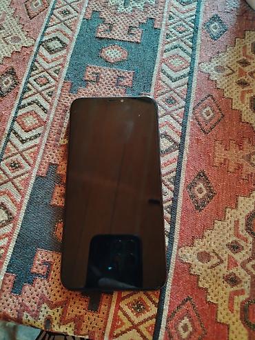 c4 b0phone x: IPhone X, 256 GB, Space Gray — 2