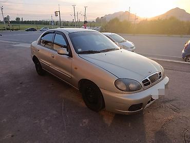 Daewoo: Daewoo Lanos: 2001 г., 1.5 л, Механика, Бензин, Седан — 2