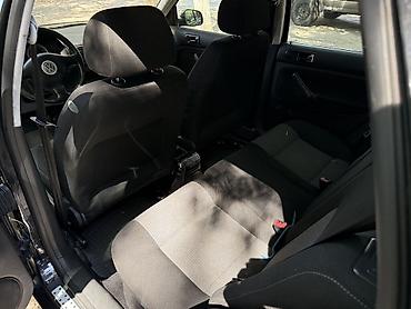 golf venta: Volkswagen Golf: 2004 г., 1.6 л, Автомат, Бензин, Хэтчбэк — 10