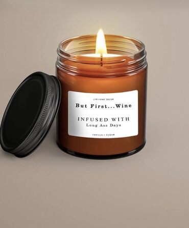лампа с лупой: Ароматизированная свеча с ароматом ваниль в банке из янтарного стекла