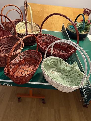 Корзины: Имеется разные корзины, разного размера и дизайна По ценам писать на — 9
