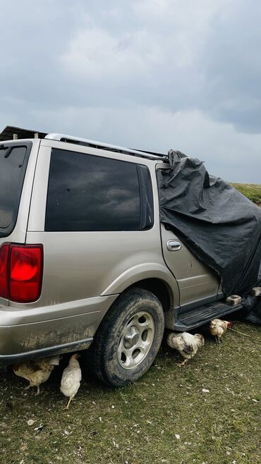 срочно срочно продаю машина: Lincoln Navigator: 2000 г., 5.4 л, Автоматтык, Газ, Жол тандабас