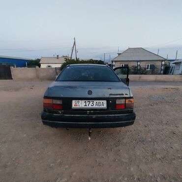 ярмарка кара балта: Volkswagen Passat: 1990 г., 1.8 л, Механика, Бензин, Седан