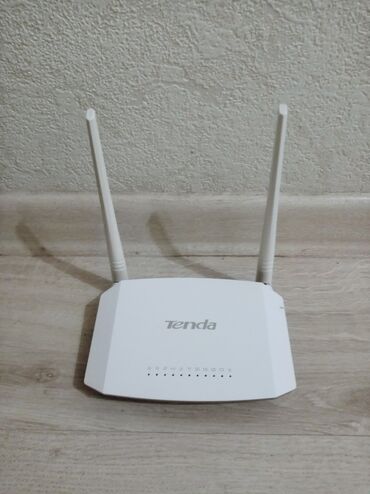 модем adsl: Wi-Fi роутер Tenda D301, отличное состояние, отлично работает