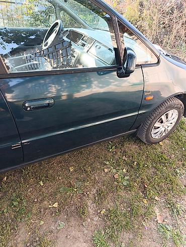 семи местный: Honda Odyssey: 1998 г., 2.3 л, Автомат, Газ, Минивэн — 4