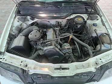 от ауди: Audi 100: 1993 г., 2 л, Механика, Бензин, Седан — 10