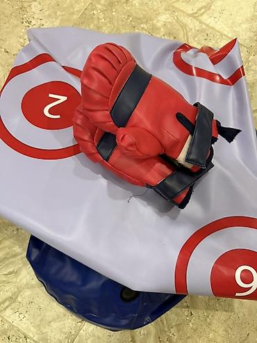 boks aleti: Uşaq boks dəsti - Komplekt: 1 cüt uşaq ölçülü qırmızı-mavi boks — 1