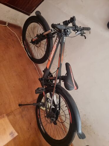 Tavalar: İşlənmiş Şəhər velosipedi 24", sürətlərin sayı: 32, Ünvandan götürmə