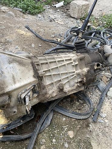 4 tekerlekli motor: Mexaniki sürətlər qutusu (ötürücü qutu) – uzununa mühərrikli arxa — 1