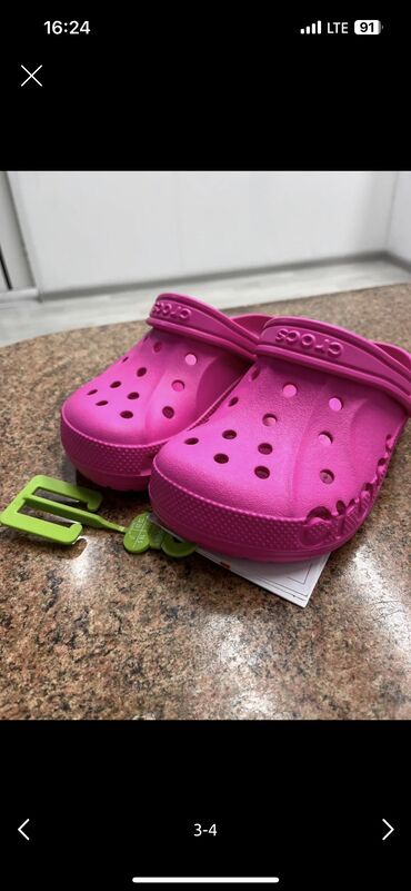 Детская обувь: Продаю crocs 
J1 32-33 
США 
Новые