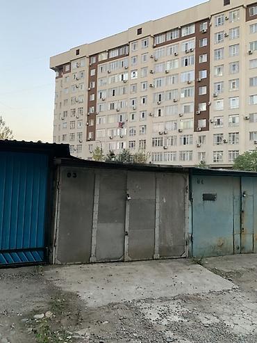 Гараждар: Металлический гараж Находится в 12-ом мкр,имеется красная книга — 2