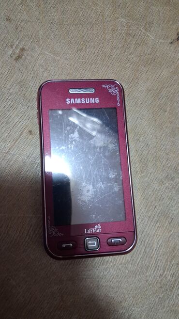 Nokia: Nokia C6, rəng - Qara, Sensor — 32