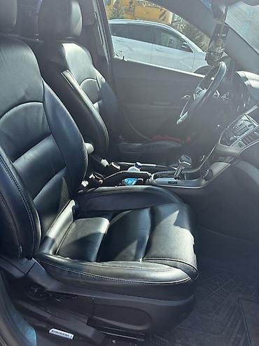 tra: Chevrolet Cruze: 1.4 l | 2013 il 297549 km Sedan — 7