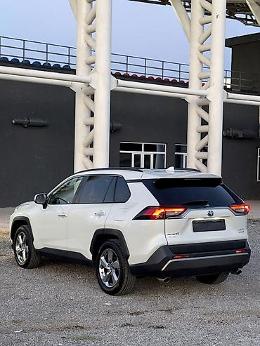 Toyota: Toyota RAV4: 2019 г., 2.5 л, Автомат, Гибрид, Кроссовер — 5