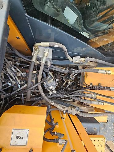 Ремонт промышленного оборудования: Профессиональный ремонт гусеничных экскаваторов Hyundai HX520 и — 5