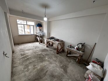 Giriş qapıları: Ev öz şəxsi evimdi, 0-dan özüm təmir eləmişəm. 85 % iş görülüb. Evin — 9