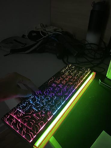 komputer pultu: Nacodex NK68 klaviaturası qırmızı switch qabagında rgb işiqları var — 6