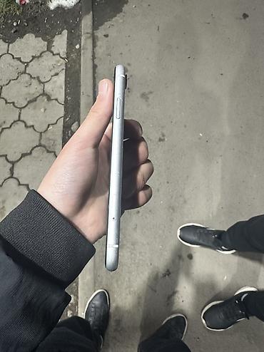 Apple iPhone: IPhone Xr, Б/у, 64 ГБ, Белый, Чехол, 76 % — 5