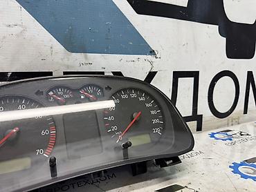 Щитки приборов: Щиток приборов Volkswagen 2001 г., Б/у, Оригинал, Германия — 4