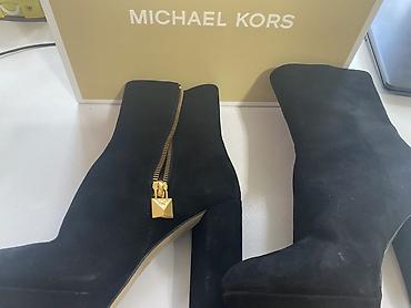 lale: Michael Kors “Frenchie Platform” qadın botları - Model: Frenchie — 2