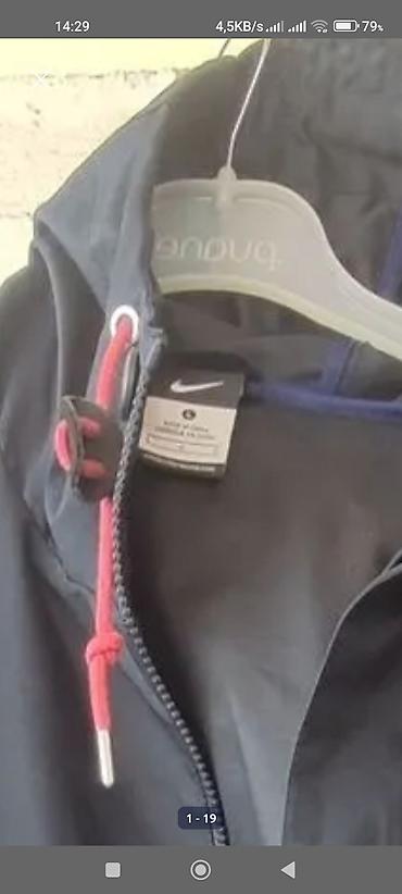 Kurtkalar: Diqqət Nike. firmasının kurtkası. cox gözəl, Nike firmasının — 19