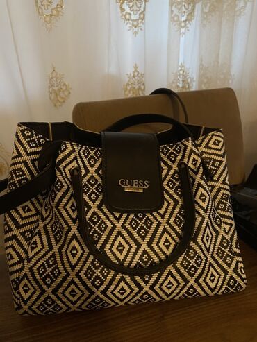 женские сумки мешок: Əl çantası, Guess, İşlənmiş