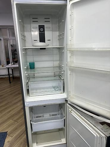Холодильник Hotpoint, двухкамерный, узкий высокий корпус в at lalafo.kg Холодильник Hotpoint, двухкамерный, узкий высокий корпус в