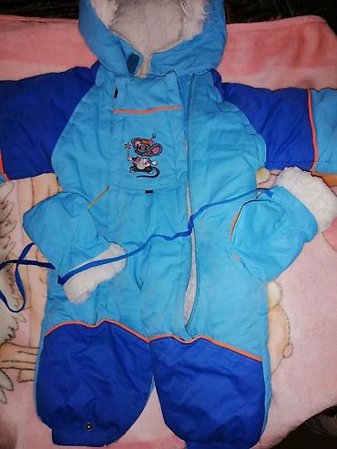 Верхняя одежда: Детские тёплые и на межсезонье комбезы б/у. Состояние хорошее. На — 29