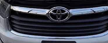 Решётка радиатора Toyota Хайландер 2015(оригинальный дизайн с крупной