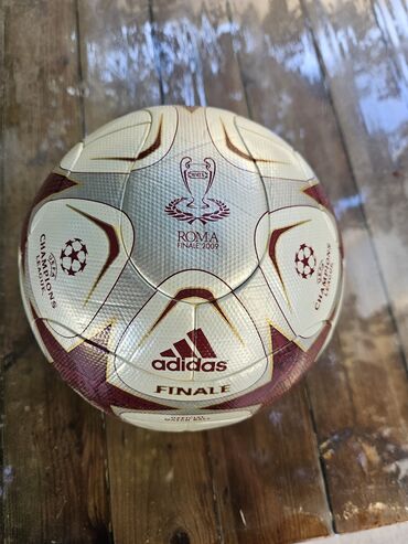 tarix test toplusu 2 ci hisse pdf yukle 2023: Uefa cempionlar liqasının 2009 Roma orjinal final topu. kolleksiya