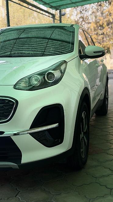 mersedes 212: Kia Sportage: 2021 г., 1.7 л, Автомат, Бензин, Фастбек — 1