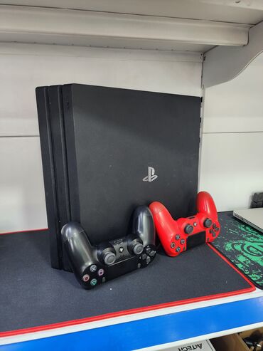 Процессоры: PLAYSTATION 4 PRO 1TB 2 джойстика в комплекте состояние отличное в