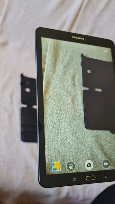 Aksesoari za TV i video: Tablet kao nov veliki 10 inca sa maskom na lalafo.rs — 7 Aksesoari za TV i video: Tablet kao nov veliki 10 inca sa maskom — 7