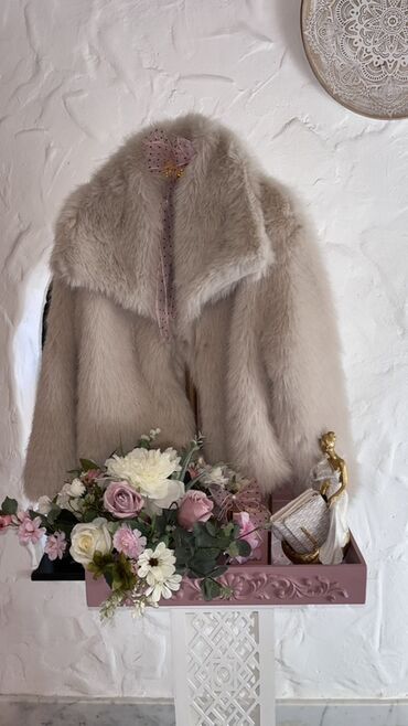 Xonça: Barbie xonça dəsti satılır. Dəstə 15 ədəd xonça daxildir. İdeal — 1