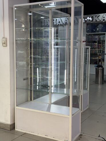 оборудование для ip телефонии видеосвязь настольные: Продаю 3 шт витрины в хорошем состоянии, по выгодной цене качество