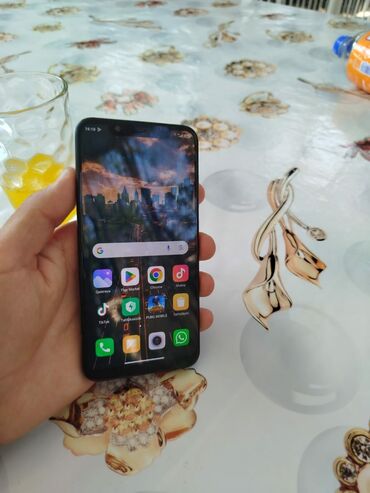 telefon mi: Xiaomi Mi 8, 64 GB, rəng - Qara, 
 Barmaq izi