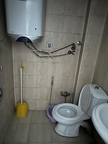 bakıda: Ofis haqqi 30 faiz. Elimler metrosuna ayaqla 5-8 deyqelik mesafede — 10