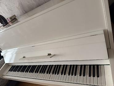 pian: Ağ rəngli akustik upright piano. hec calinmayib, hecbir prablemi — 2