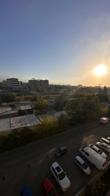 Продажа квартир: 1 комната, 37 м², Индивидуалка, 6 этаж, Старый ремонт at lalafo.kg — 18 Продажа квартир: 1 комната, 37 м², Индивидуалка, 6 этаж, Старый ремонт — 18