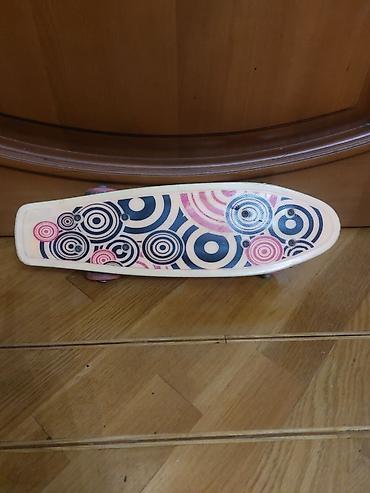miniski: Plastik mini-skateboard (penny board üslubunda) - Material: möhkəm — 3