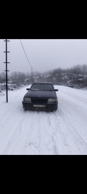 avtomobil aksesuarlar: Mercedes-Benz C-Class: 2 l | 1995 il Sedan — 1