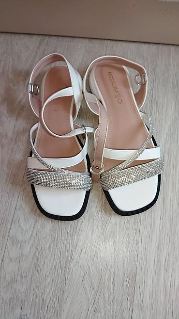 eqa shoes: Ölçü: 38, rəng - Ağ, İşlənmiş — 2