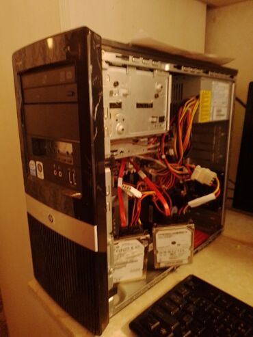 Masaüstü kompüterlər və iş stansiyaları: Salam maus klavyatura hediye tecili satılır pentium ddr2 2 ram 320gb