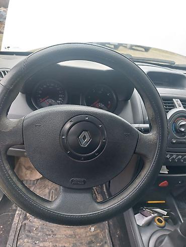 Renault: Renault Mégane II, bele boje, hečbek sa 5 vrata. Pogonsko rešenje sa — 11