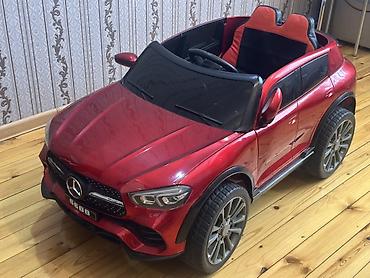usaq stullari: Uşaq üçün elektrikli miniatür avtomobil – SUV tipli, qırmızı rəng — 1