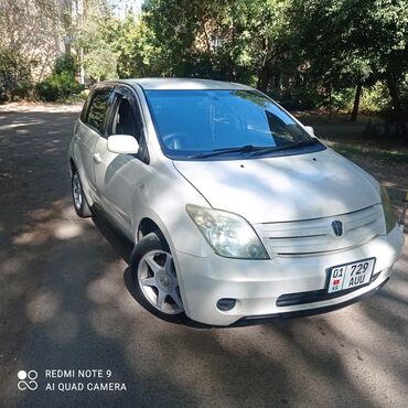 купить авто в бишкеке дешево: Toyota ist: 2003 г., 1.3 л, Автомат, Бензин, Хетчбек