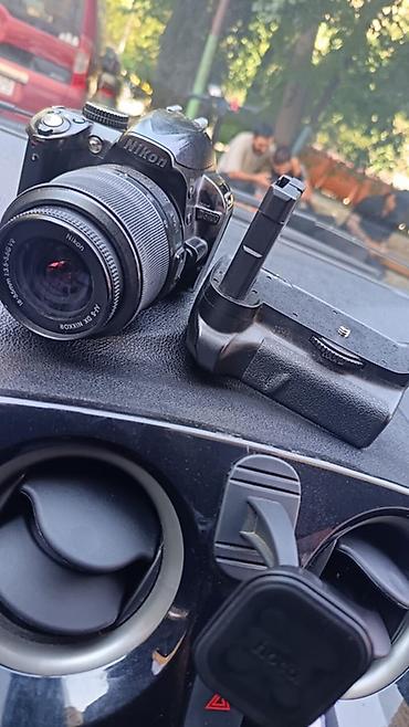 nikon p1000: Nikon 3100
 Çox ideal vezyetdedi 
Telefonlada barter etmek olar — 2
