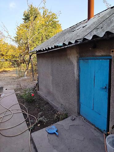 Продажа коттеджей и домов: Продаётся дом с участком 8 соток На участке имеется 2дома, есть газ — 16