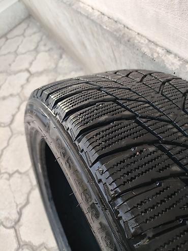 124 e500: Зимние шины (комплект 4 шт.) - Размер: 235/45 R18 - Индекс — 3