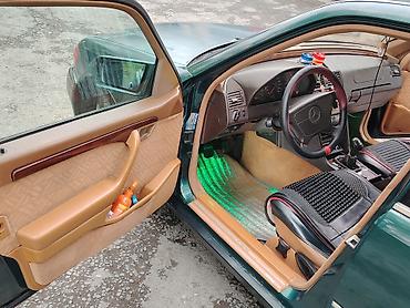 mercedes stop 2000: Mercedes-Benz C 200: 1.8 l | 1994 il Sedan — 7